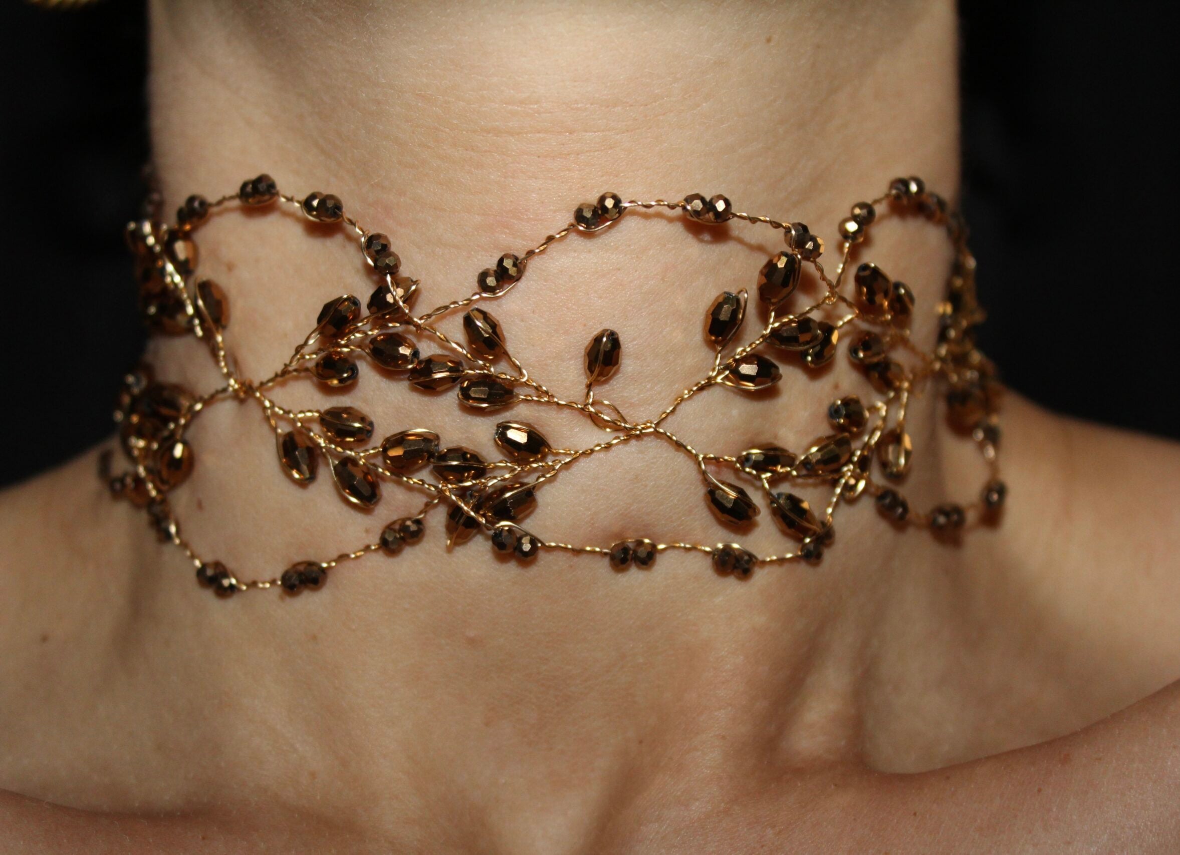 Gargantilla Santa Elena Ocre