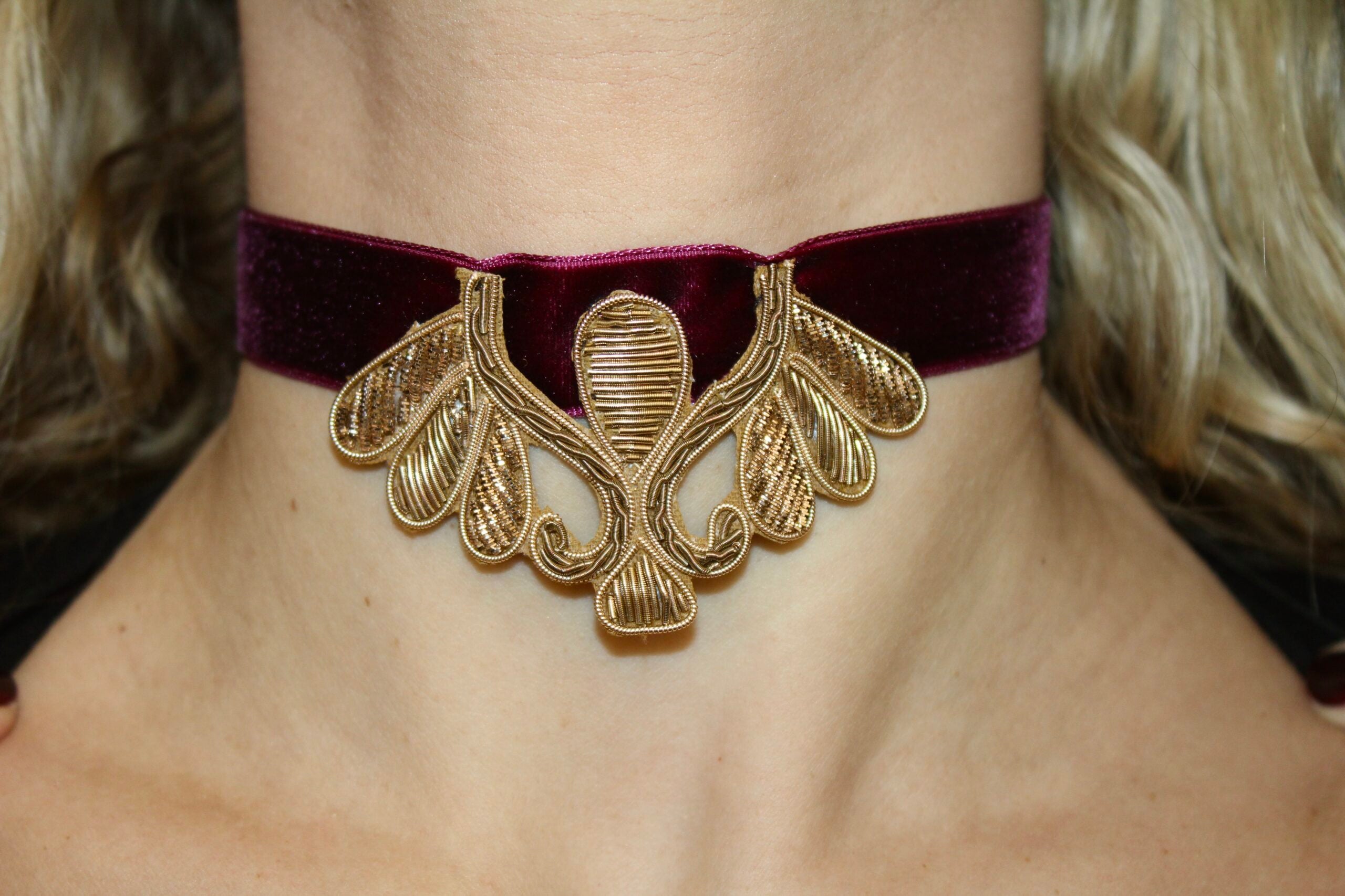 Gargantilla Basilia - Magenta