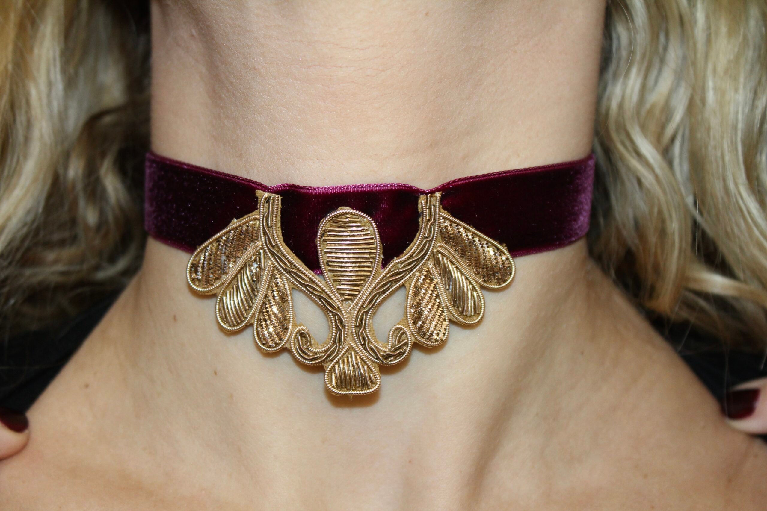 Gargantilla Basilia - Magenta