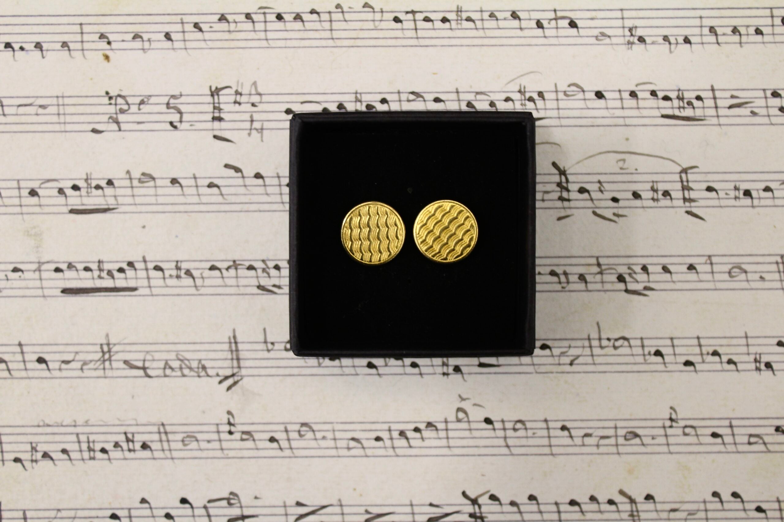 Gemelos vintage dorados extensibles