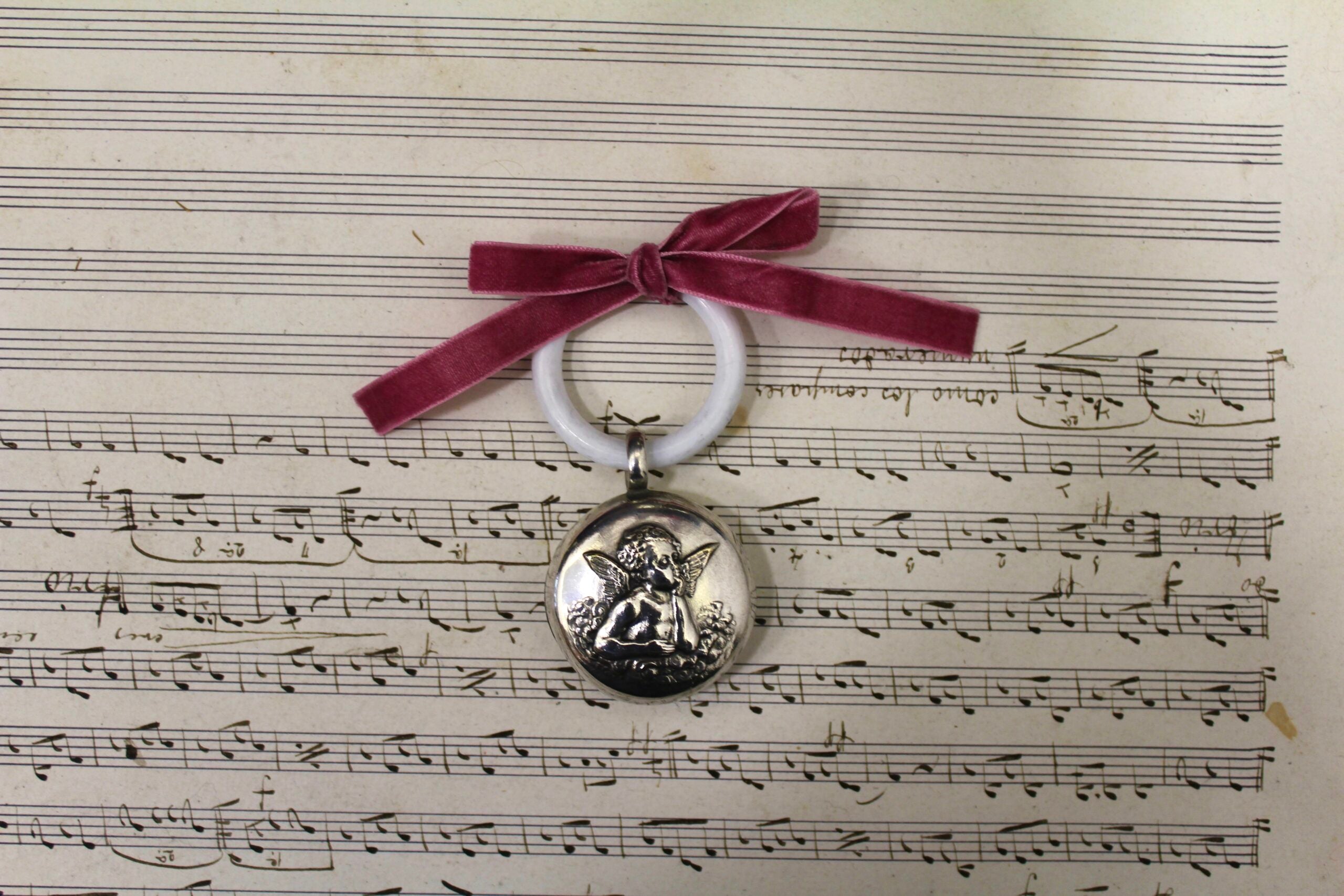 Sonajero vintage de ángel - Lazo de color personalizable