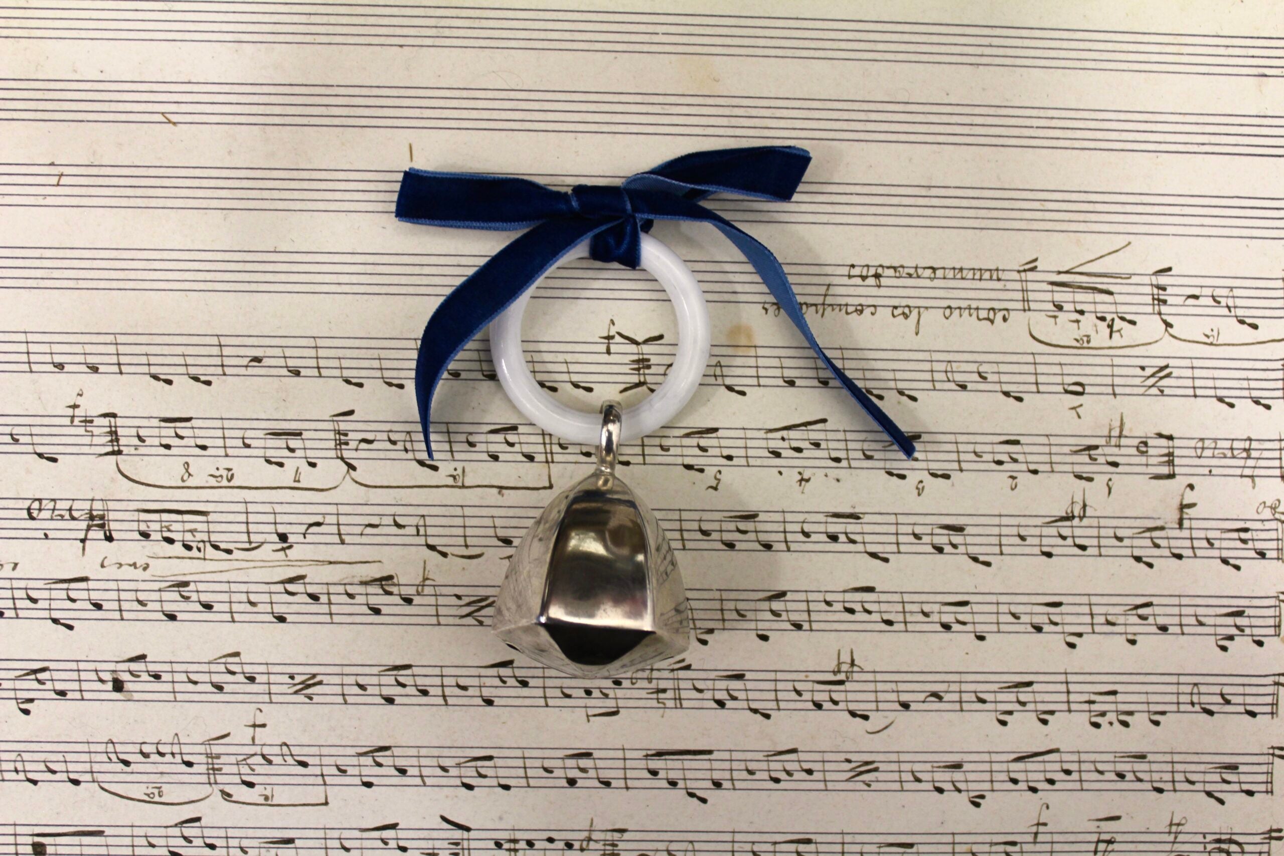 Sonajero vintage de Campanita - Lazo de color personalizable